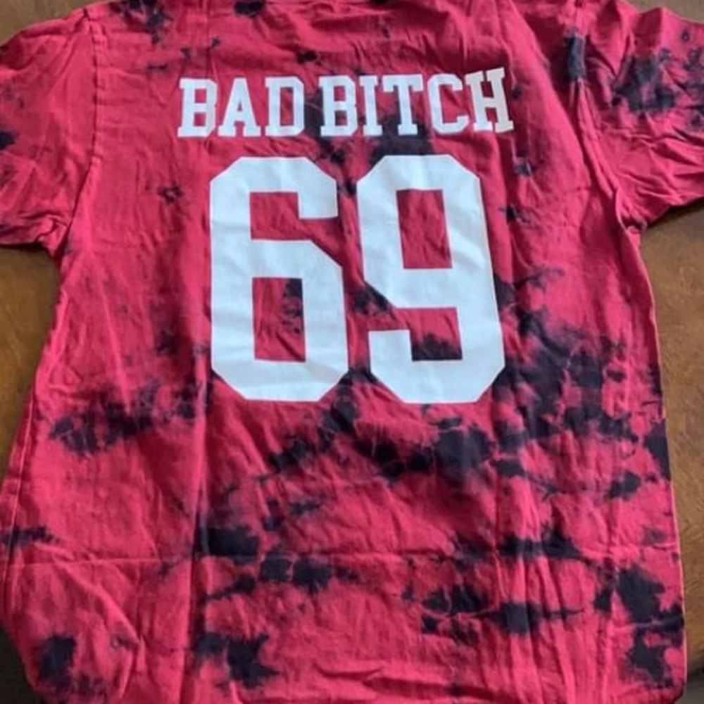Nikita Dragun Lava T-Shirt